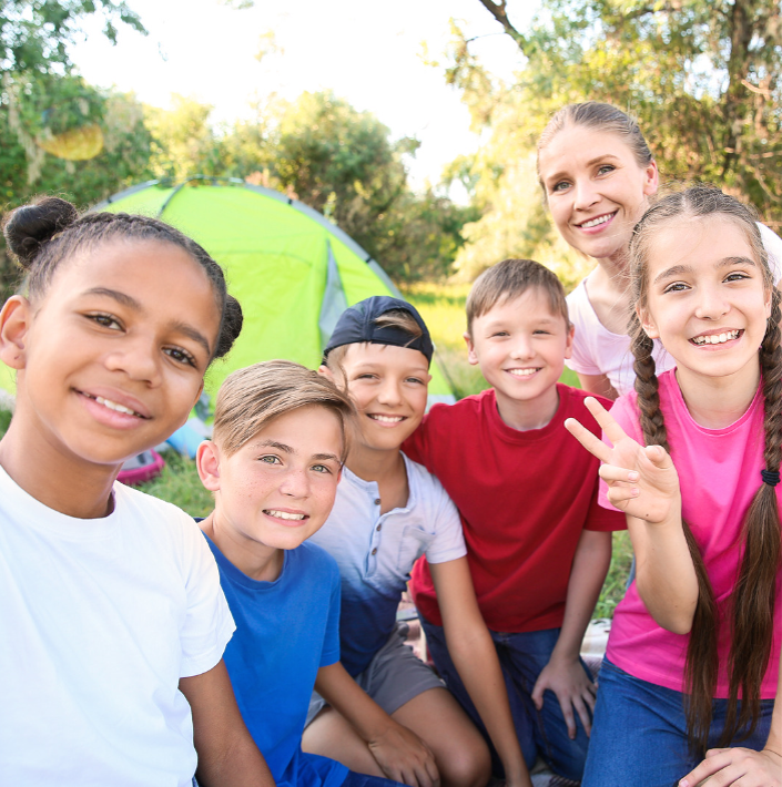enfants qui jouent dehors