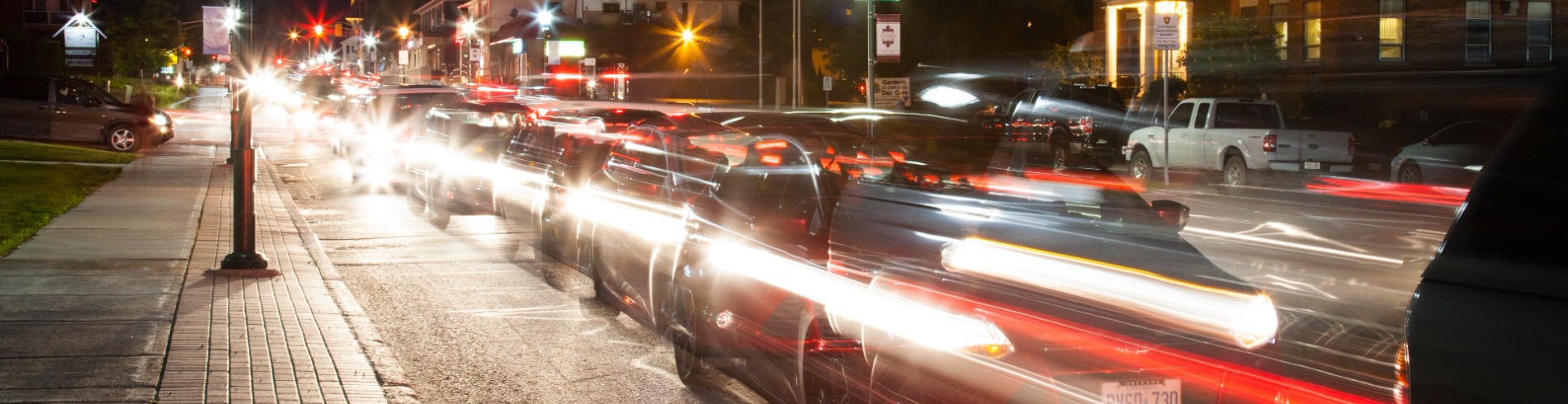 Moving traffic on Laurier at night