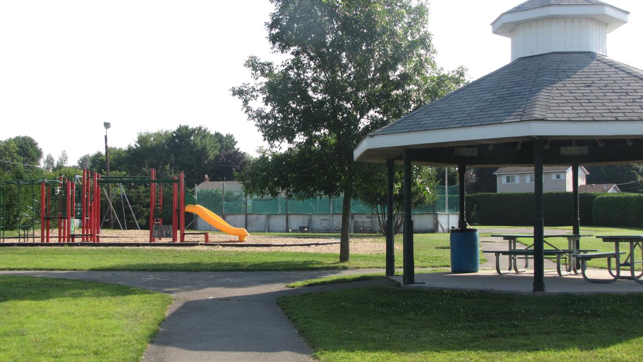 Laviolette Park.jpg